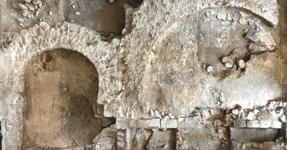 Descubren catedral y baptisterio cristianos de 1.500 años en Francia